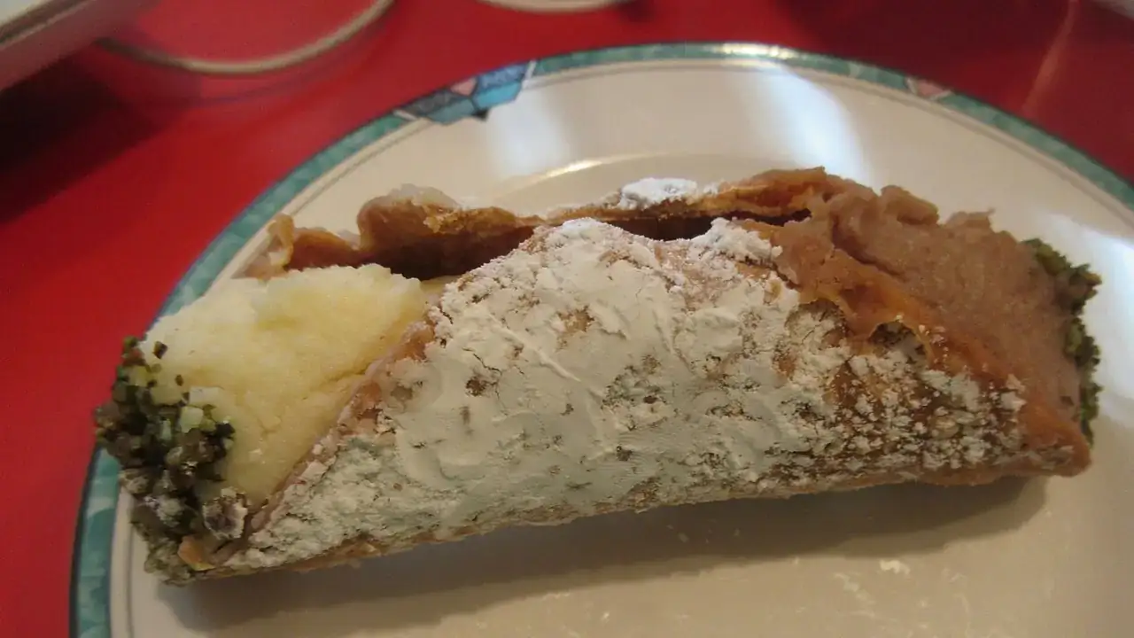Sicilian cannolo
